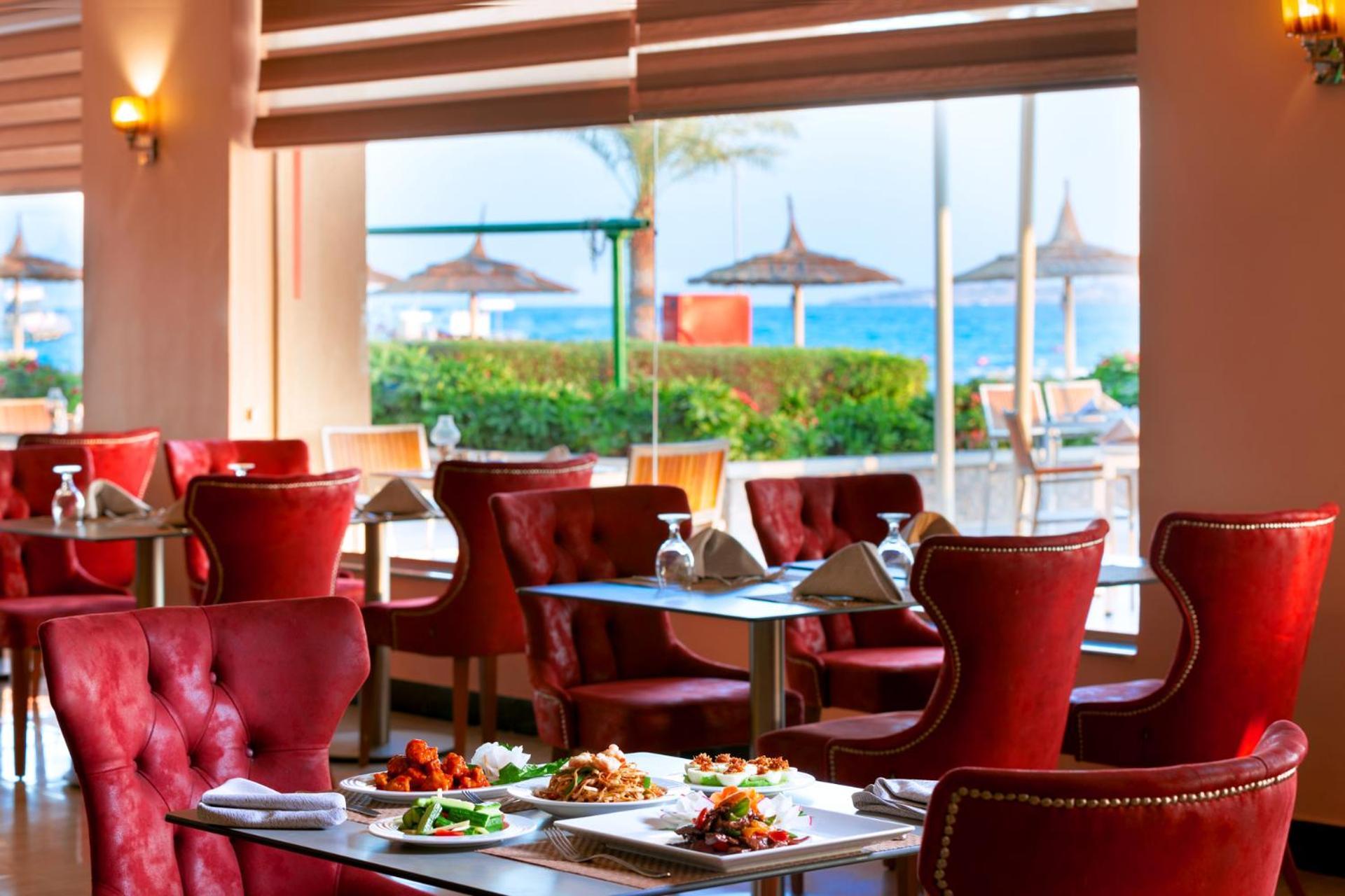 Beach Albatros Aqua Park - Hurghada Esterno foto The restaurant