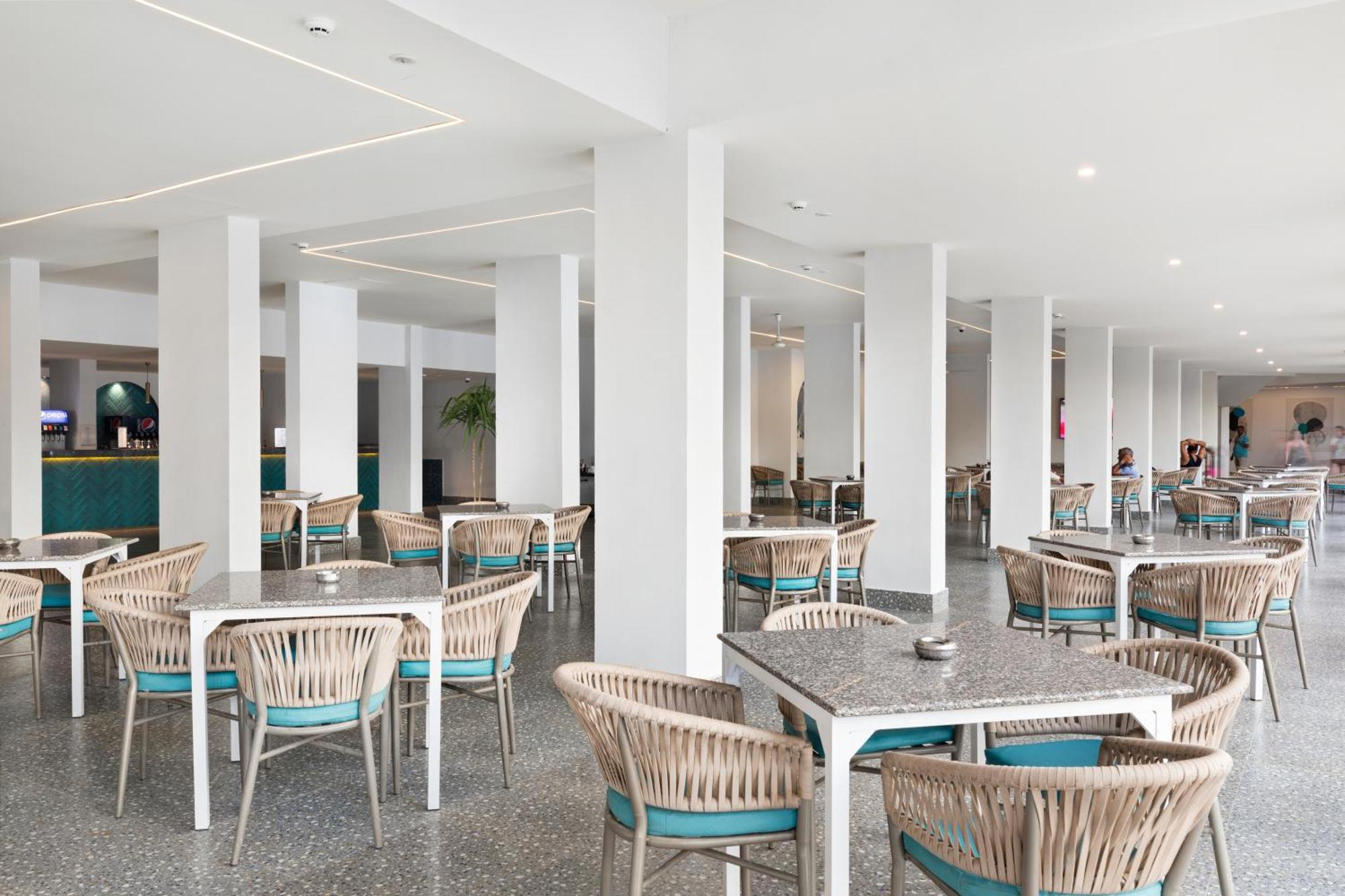Beach Albatros Aqua Park - Hurghada Esterno foto The dining room at the hotel