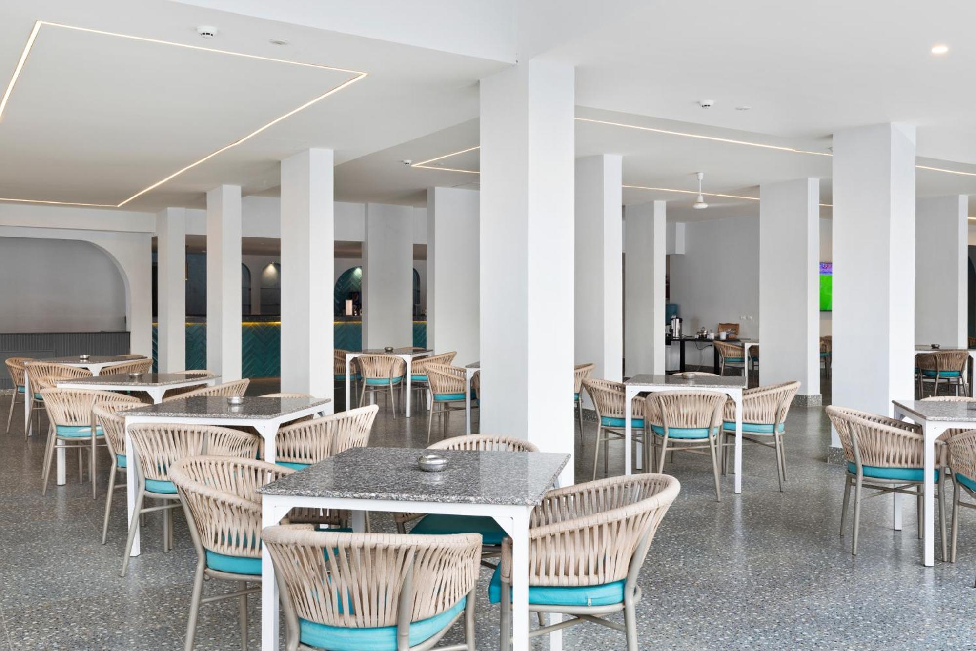 Beach Albatros Aqua Park - Hurghada Esterno foto The interior of the restaurant